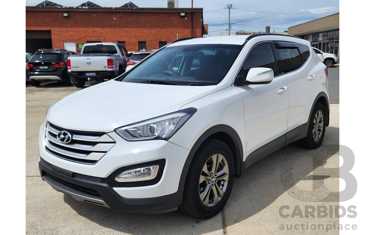 11/2013 Hyundai Santa Fe Active CRDi (4x4) DM 4d Wagon White 2.2L