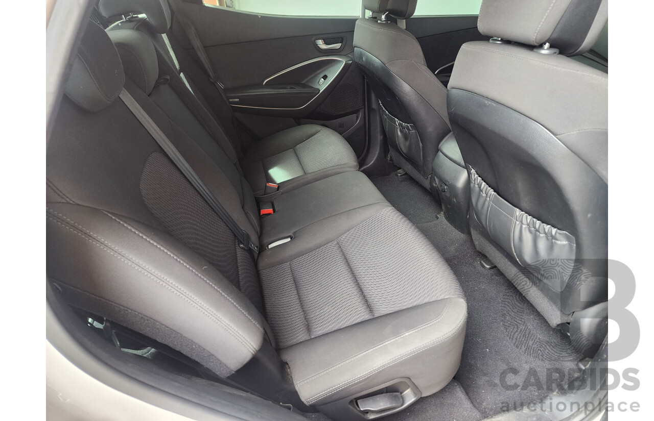 11/2013 Hyundai Santa Fe Active CRDi (4x4) DM 4d Wagon White 2.2L