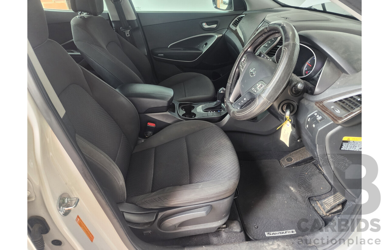 11/2013 Hyundai Santa Fe Active CRDi (4x4) DM 4d Wagon White 2.2L