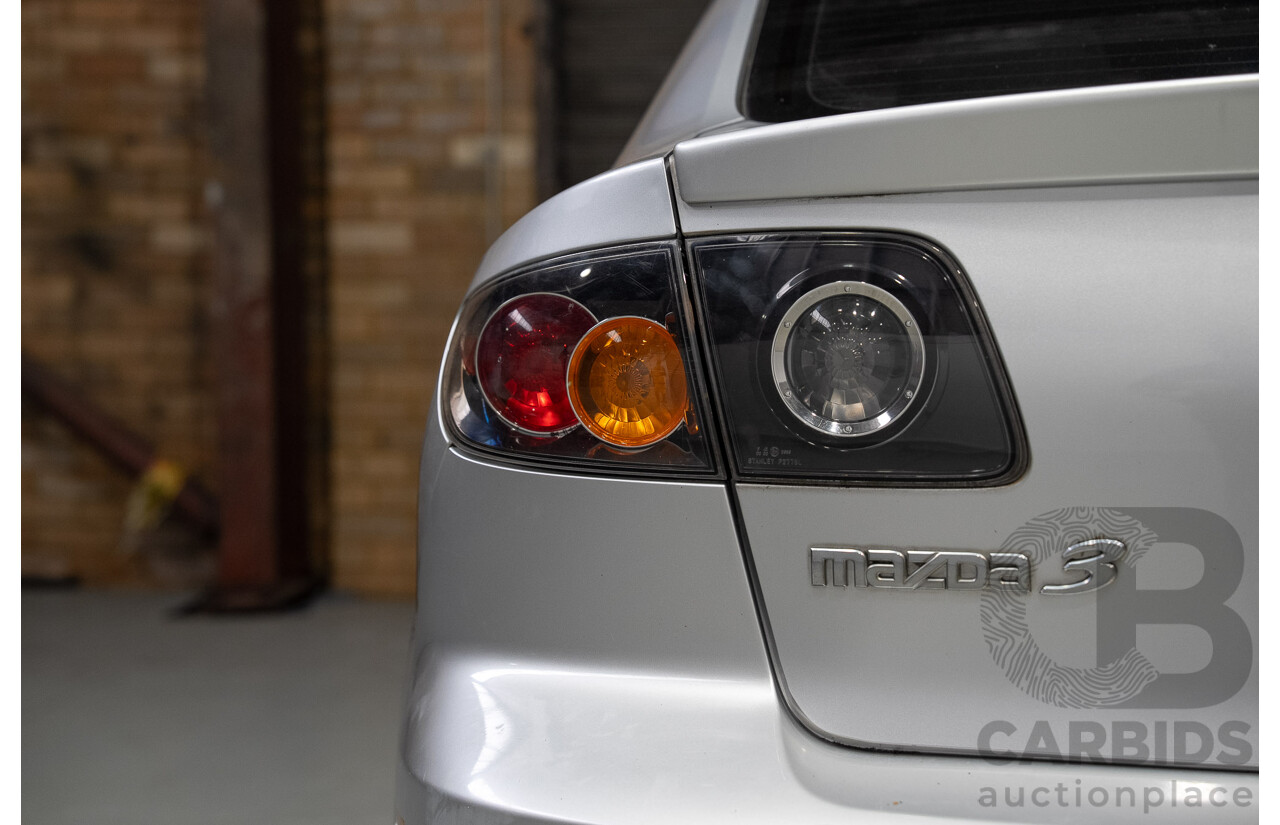 01/2004 Mazda 3 SP23 BK 4d Sedan Sunlight Silver Metallic 2.3L