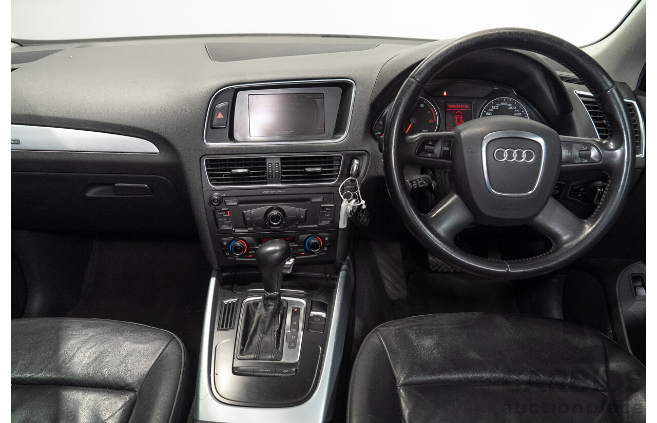 02/2009 Audi Q5 2.0 TDI Quattro (AWD) 8R 4d Wagon Ice Silver Metallic Turbo 2.0L