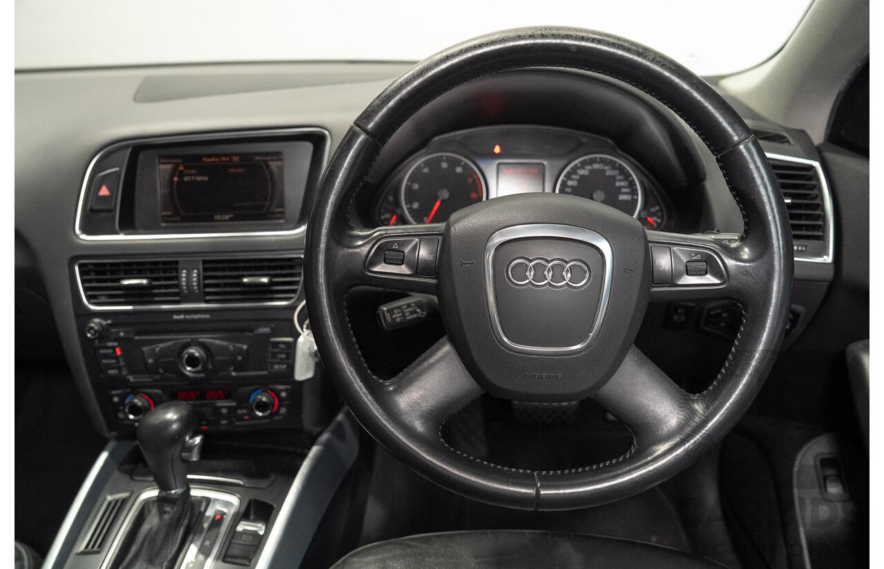 02/2009 Audi Q5 2.0 TDI Quattro (AWD) 8R 4d Wagon Ice Silver Metallic Turbo 2.0L