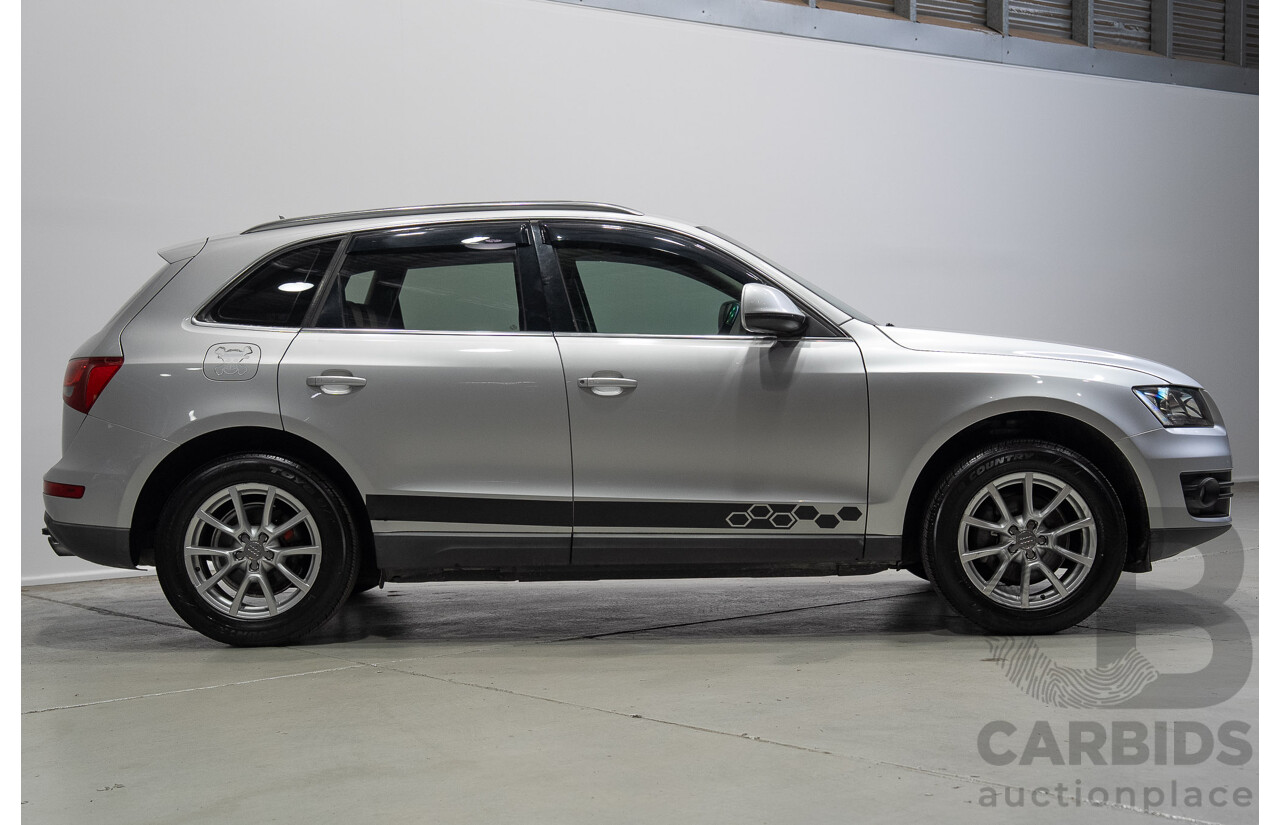 02/2009 Audi Q5 2.0 TDI Quattro (AWD) 8R 4d Wagon Ice Silver Metallic Turbo 2.0L