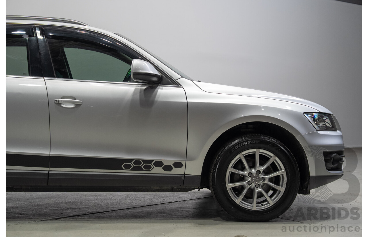 02/2009 Audi Q5 2.0 TDI Quattro (AWD) 8R 4d Wagon Ice Silver Metallic Turbo 2.0L