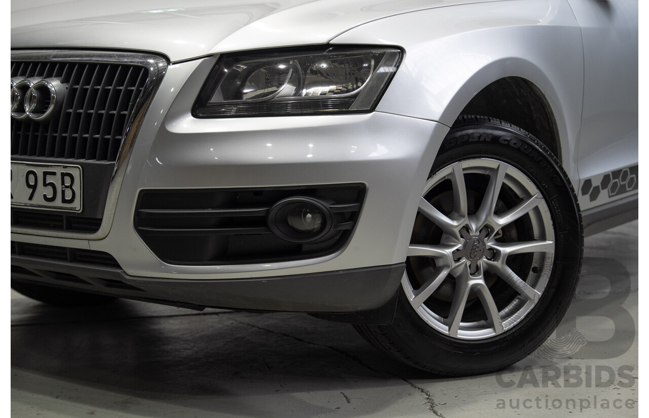 02/2009 Audi Q5 2.0 TDI Quattro (AWD) 8R 4d Wagon Ice Silver Metallic Turbo 2.0L
