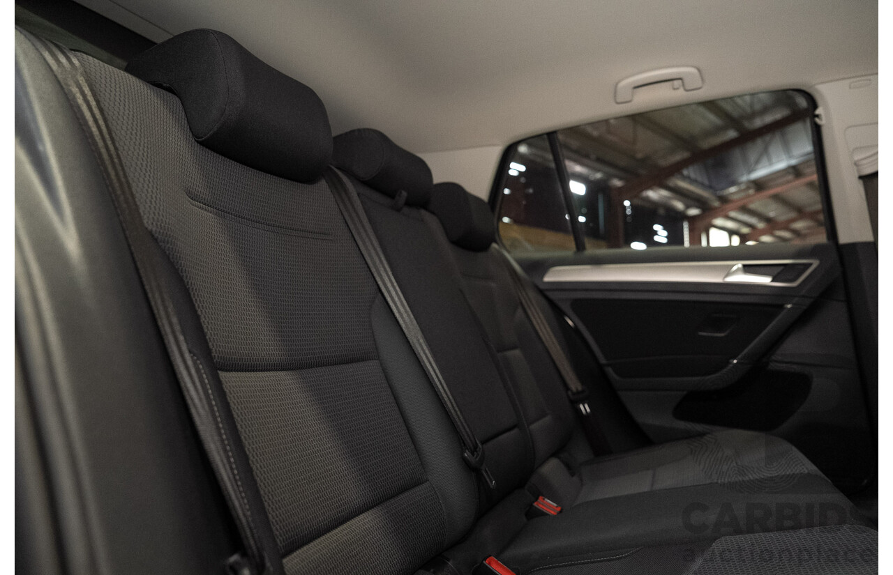02/2015 Volkswagen Golf 90 TSI AU MY15 5d Hatchback Deep Black Pearl Turbo 1.4L