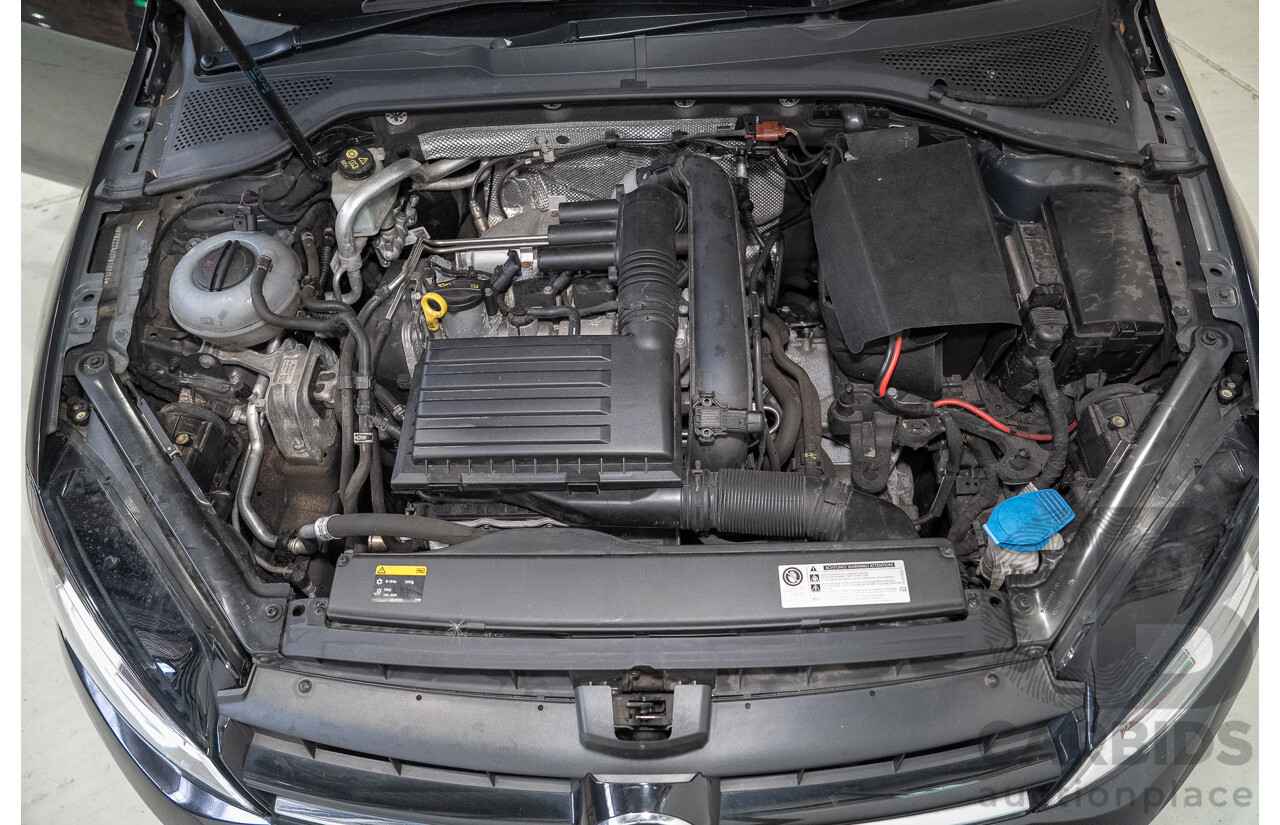 02/2015 Volkswagen Golf 90 TSI AU MY15 5d Hatchback Deep Black Pearl Turbo 1.4L