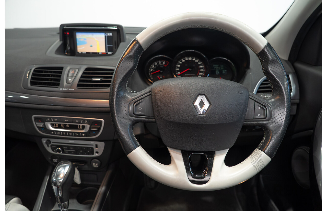 10/2013 Renault Megane GT-Line B95 5d Hatchback Silver 2.0L