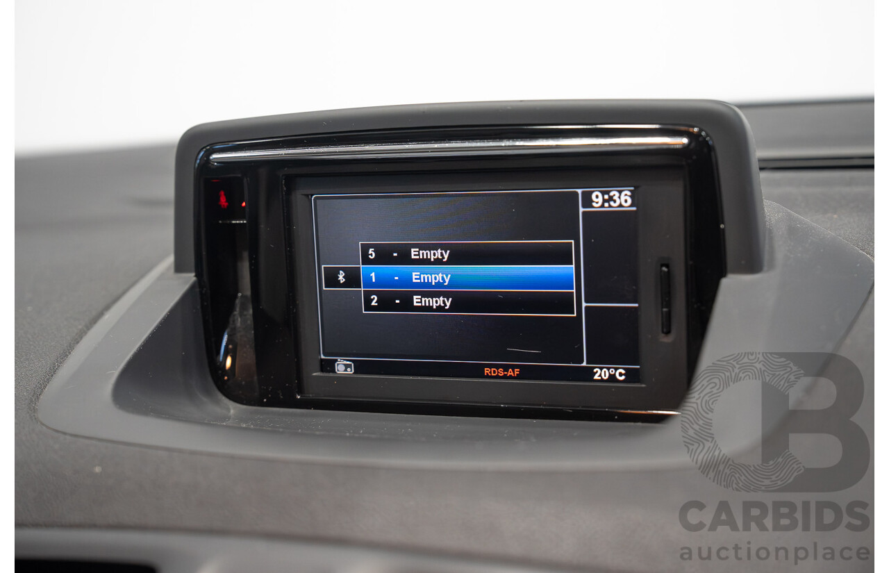 10/2013 Renault Megane GT-Line B95 5d Hatchback Silver 2.0L