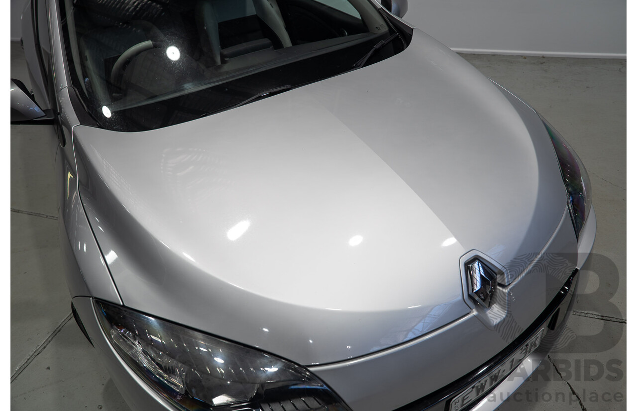 10/2013 Renault Megane GT-Line B95 5d Hatchback Silver 2.0L
