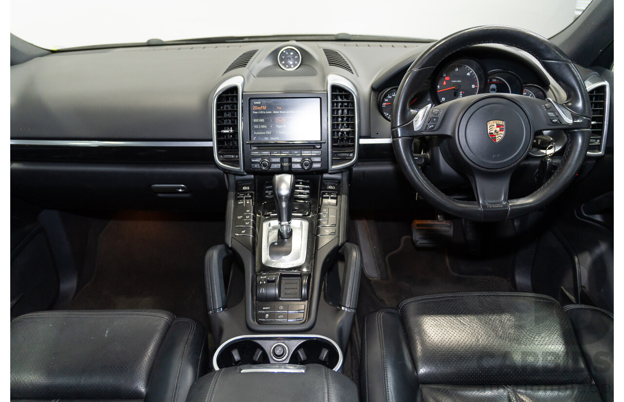 02/2013 Porsche Cayenne Diesel (AWD) Series 2 MY13 4d Wagon Jet Black Metallic Turbo Diesel V6 3.0L