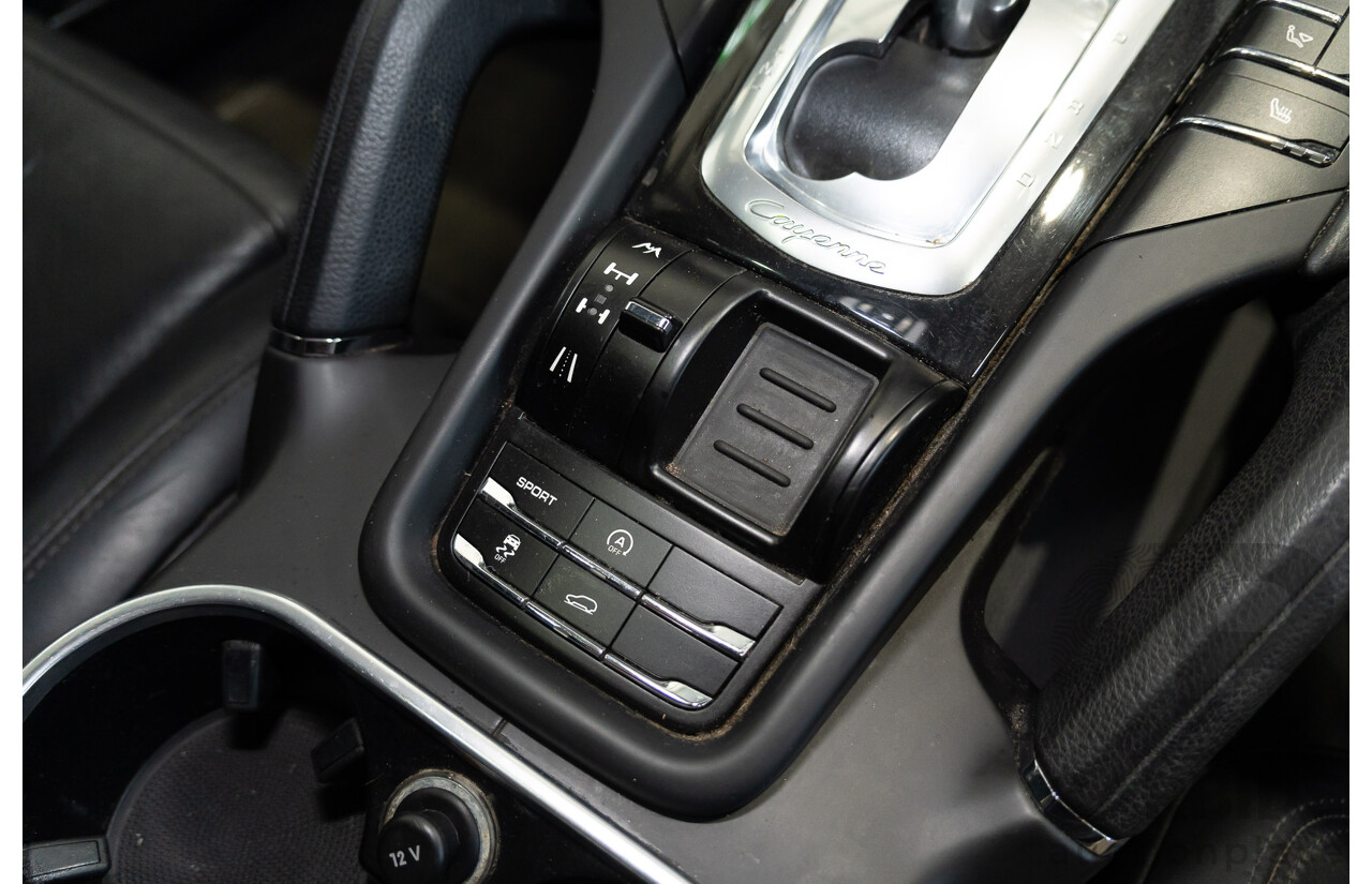02/2013 Porsche Cayenne Diesel (AWD) Series 2 MY13 4d Wagon Jet Black Metallic Turbo Diesel V6 3.0L