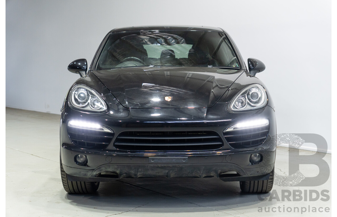 02/2013 Porsche Cayenne Diesel (AWD) Series 2 MY13 4d Wagon Jet Black Metallic Turbo Diesel V6 3.0L