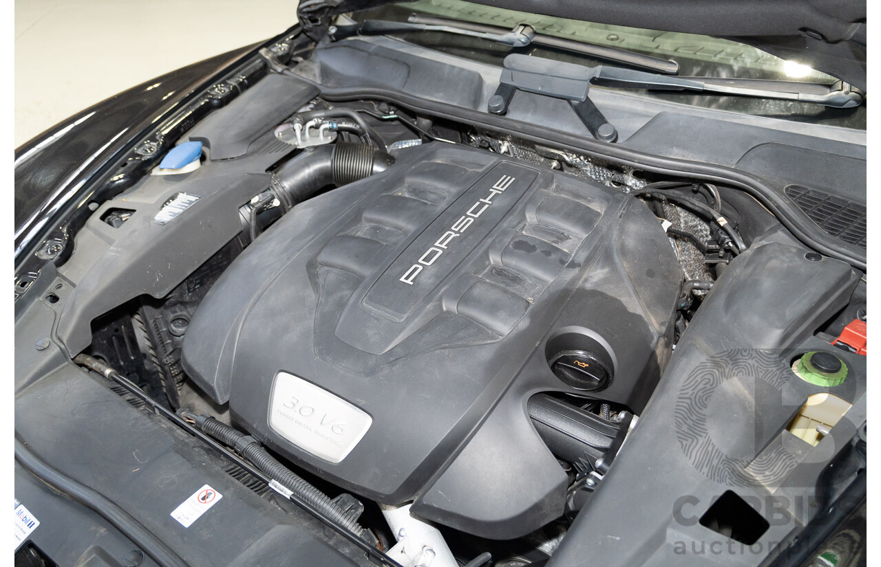 02/2013 Porsche Cayenne Diesel (AWD) Series 2 MY13 4d Wagon Jet Black Metallic Turbo Diesel V6 3.0L