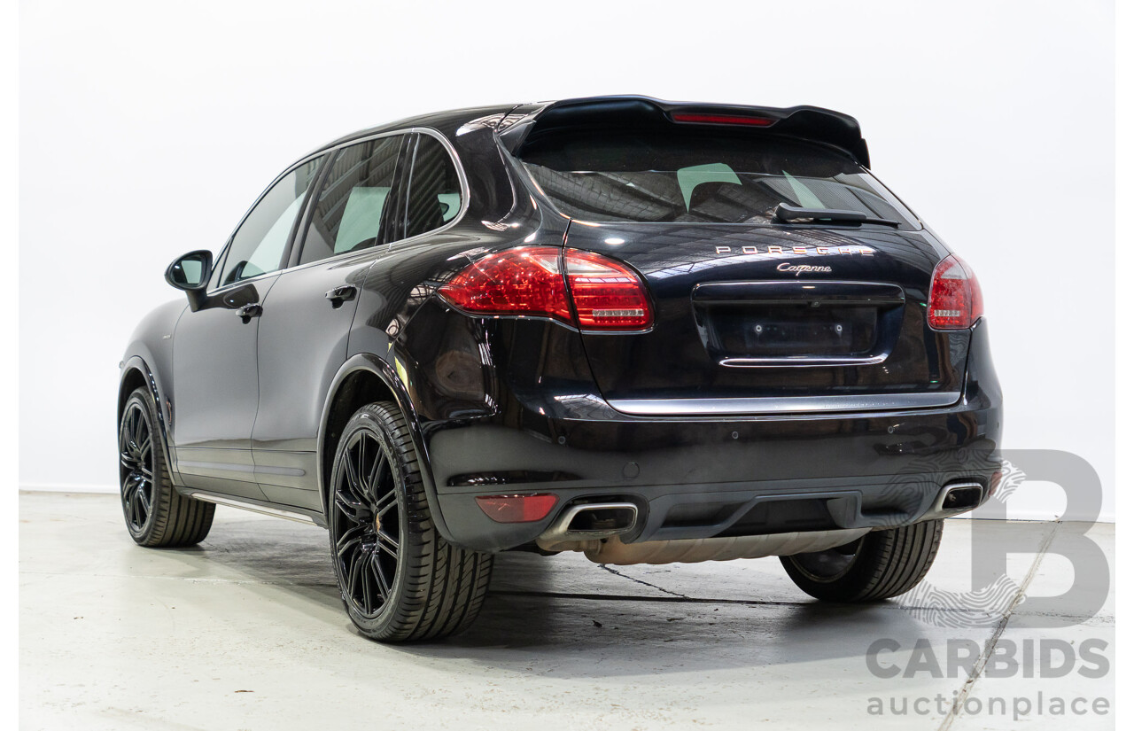 02/2013 Porsche Cayenne Diesel (AWD) Series 2 MY13 4d Wagon Jet Black Metallic Turbo Diesel V6 3.0L