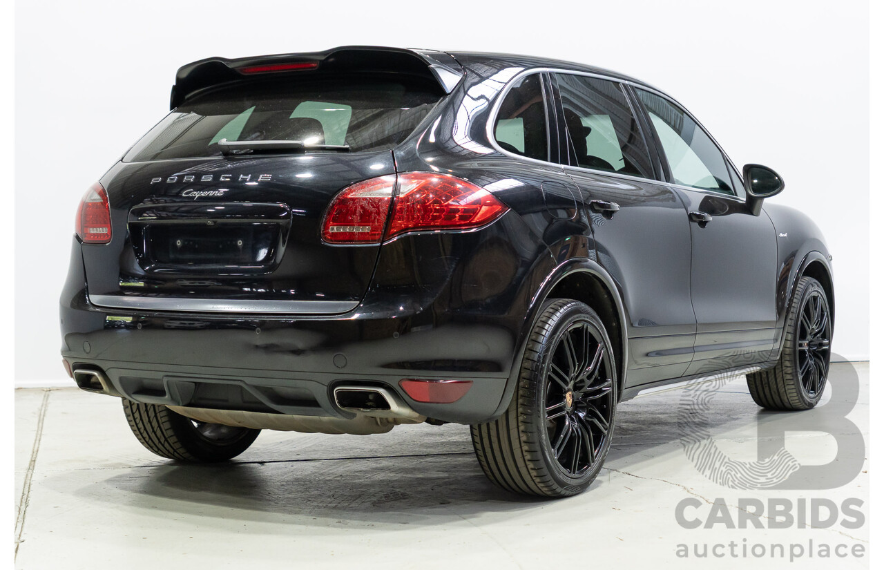 02/2013 Porsche Cayenne Diesel (AWD) Series 2 MY13 4d Wagon Jet Black Metallic Turbo Diesel V6 3.0L