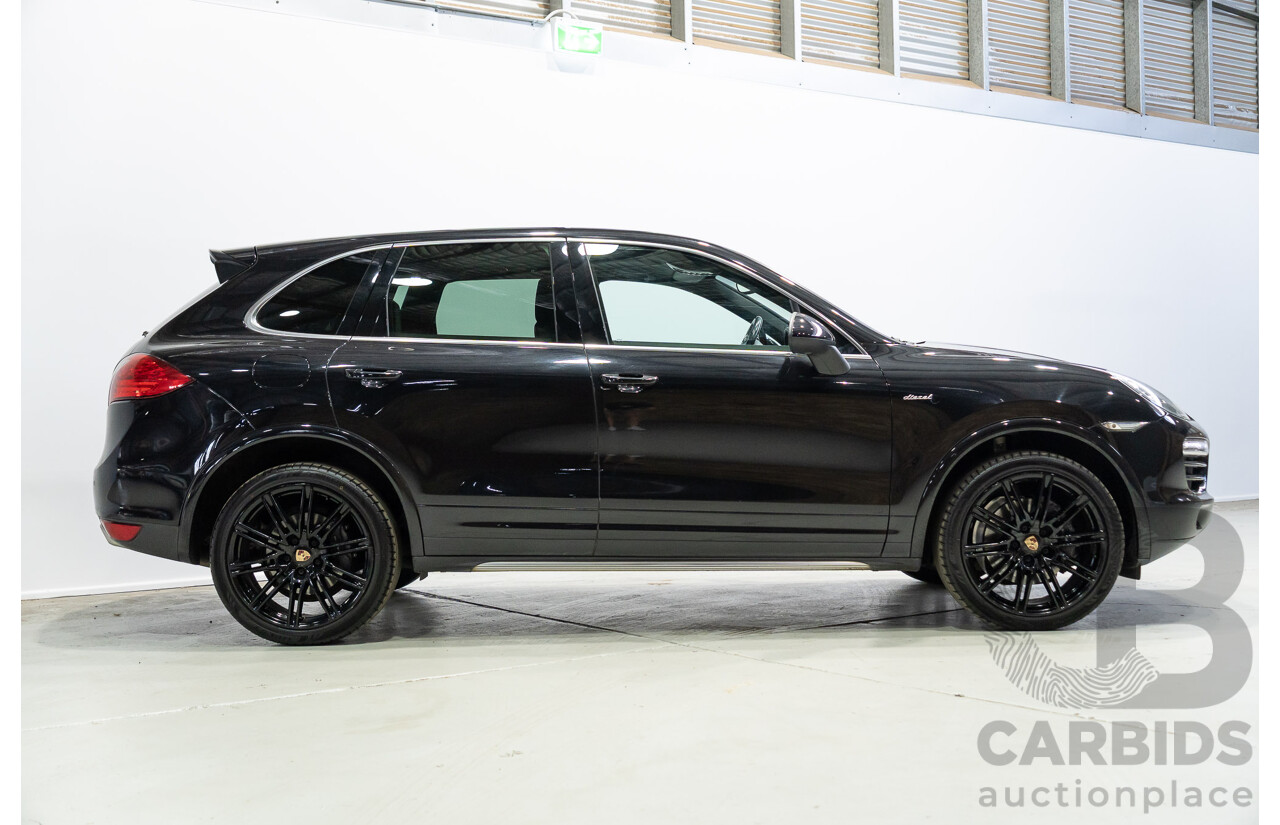 02/2013 Porsche Cayenne Diesel (AWD) Series 2 MY13 4d Wagon Jet Black Metallic Turbo Diesel V6 3.0L