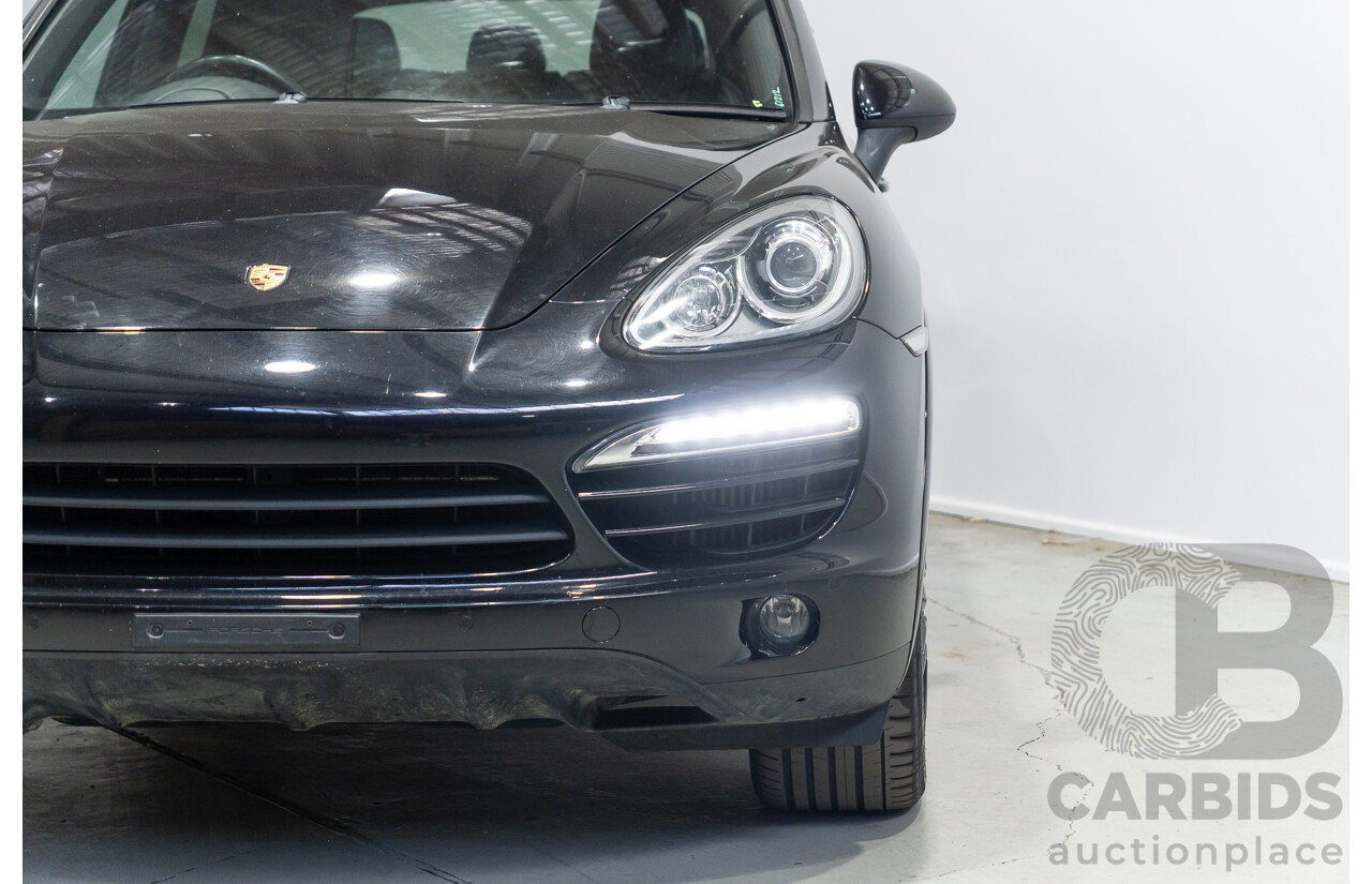 02/2013 Porsche Cayenne Diesel (AWD) Series 2 MY13 4d Wagon Jet Black Metallic Turbo Diesel V6 3.0L