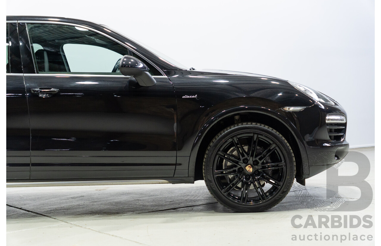 02/2013 Porsche Cayenne Diesel (AWD) Series 2 MY13 4d Wagon Jet Black Metallic Turbo Diesel V6 3.0L