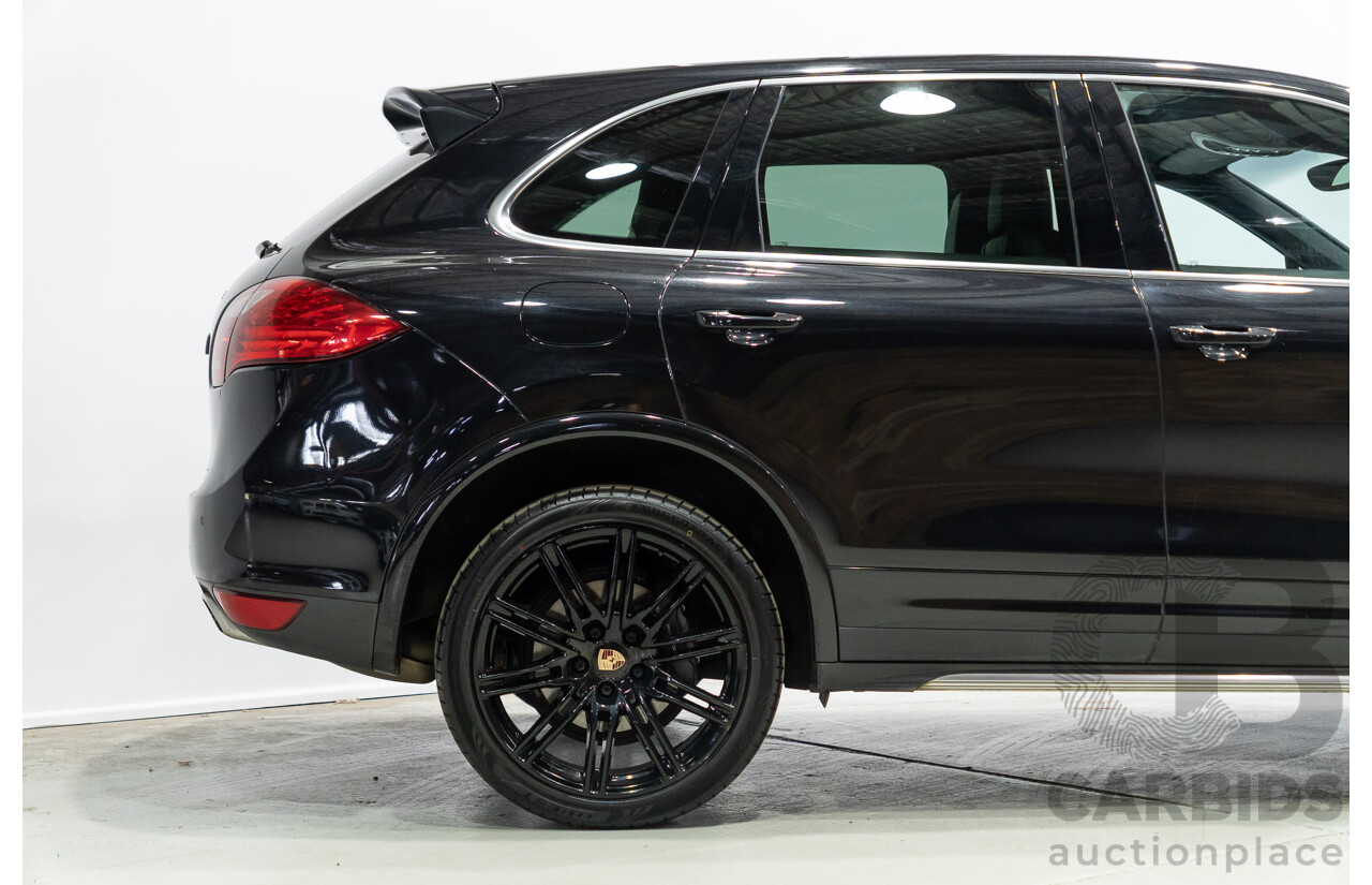 02/2013 Porsche Cayenne Diesel (AWD) Series 2 MY13 4d Wagon Jet Black Metallic Turbo Diesel V6 3.0L