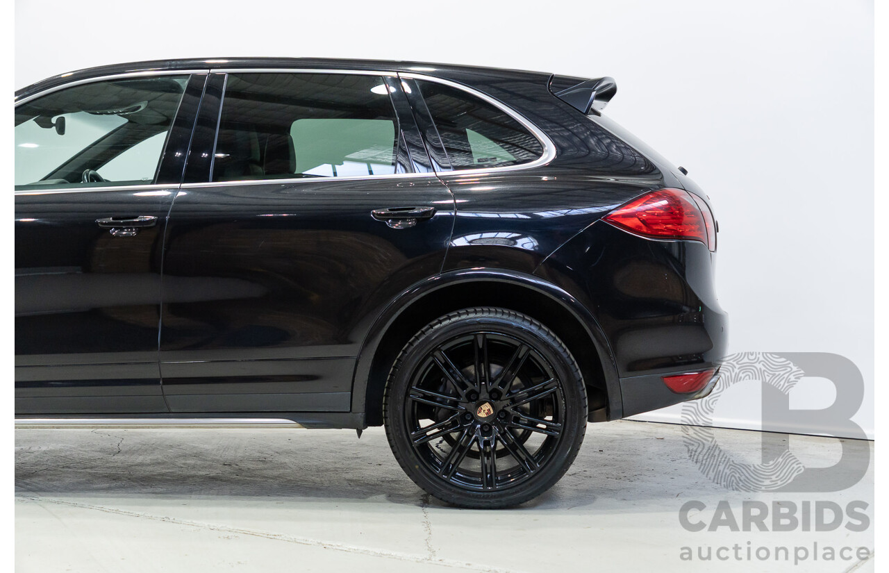 02/2013 Porsche Cayenne Diesel (AWD) Series 2 MY13 4d Wagon Jet Black Metallic Turbo Diesel V6 3.0L