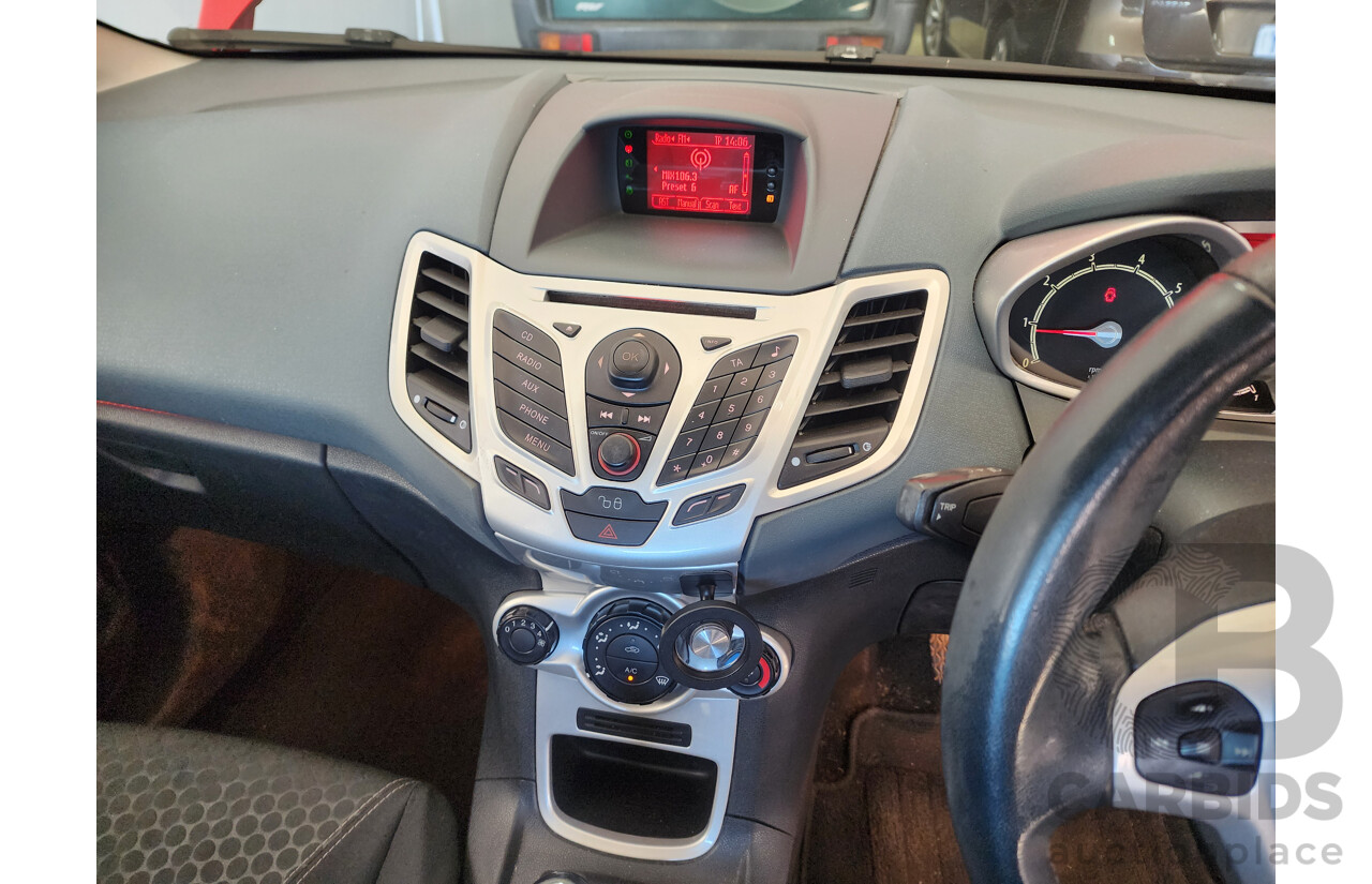 09/2009 Ford Fiesta Zetec WS 5d Hatchback Red 1.6L