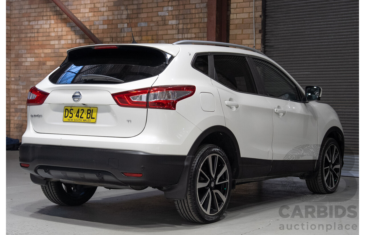 03/2017 Nissan Qashqai Ti FWD J11 4d Wagon White 2.0L