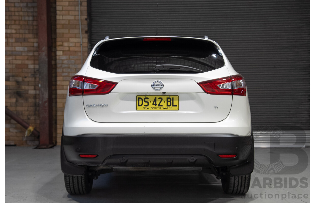 03/2017 Nissan Qashqai Ti FWD J11 4d Wagon White 2.0L