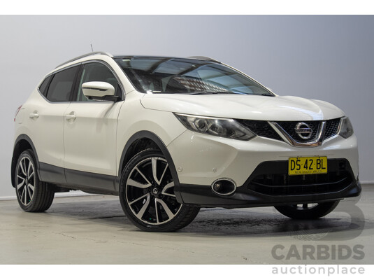 03/2017 Nissan Qashqai Ti FWD J11 4d Wagon White 2.0L
