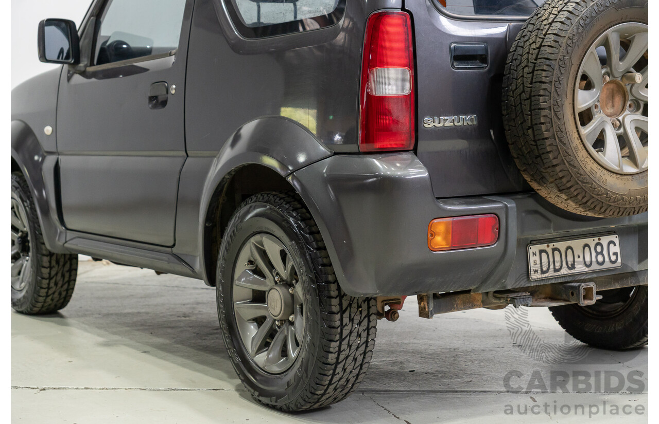 02/2016 Suzuki Jimny Sierra (4x4) SN413 T6 2d Wagon Quasar Grey 1.3L