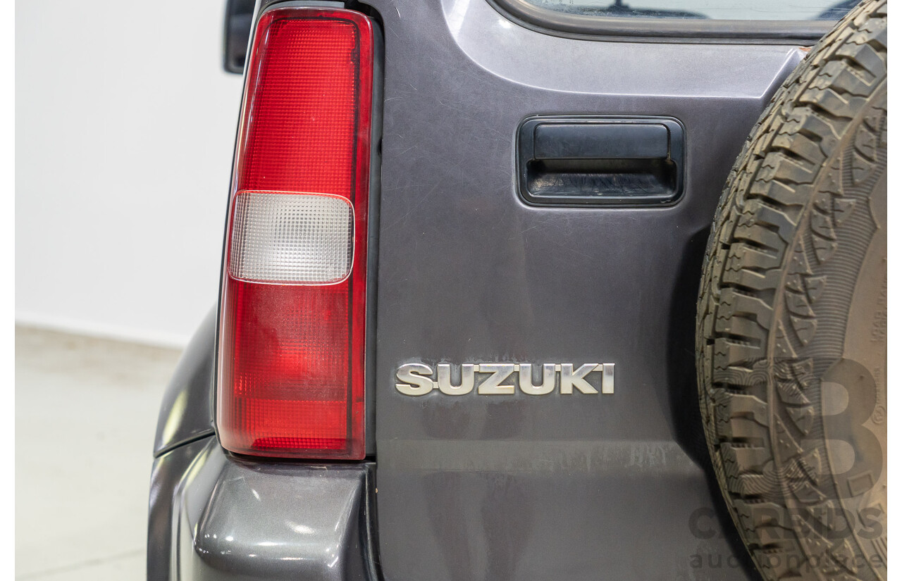02/2016 Suzuki Jimny Sierra (4x4) SN413 T6 2d Wagon Quasar Grey 1.3L