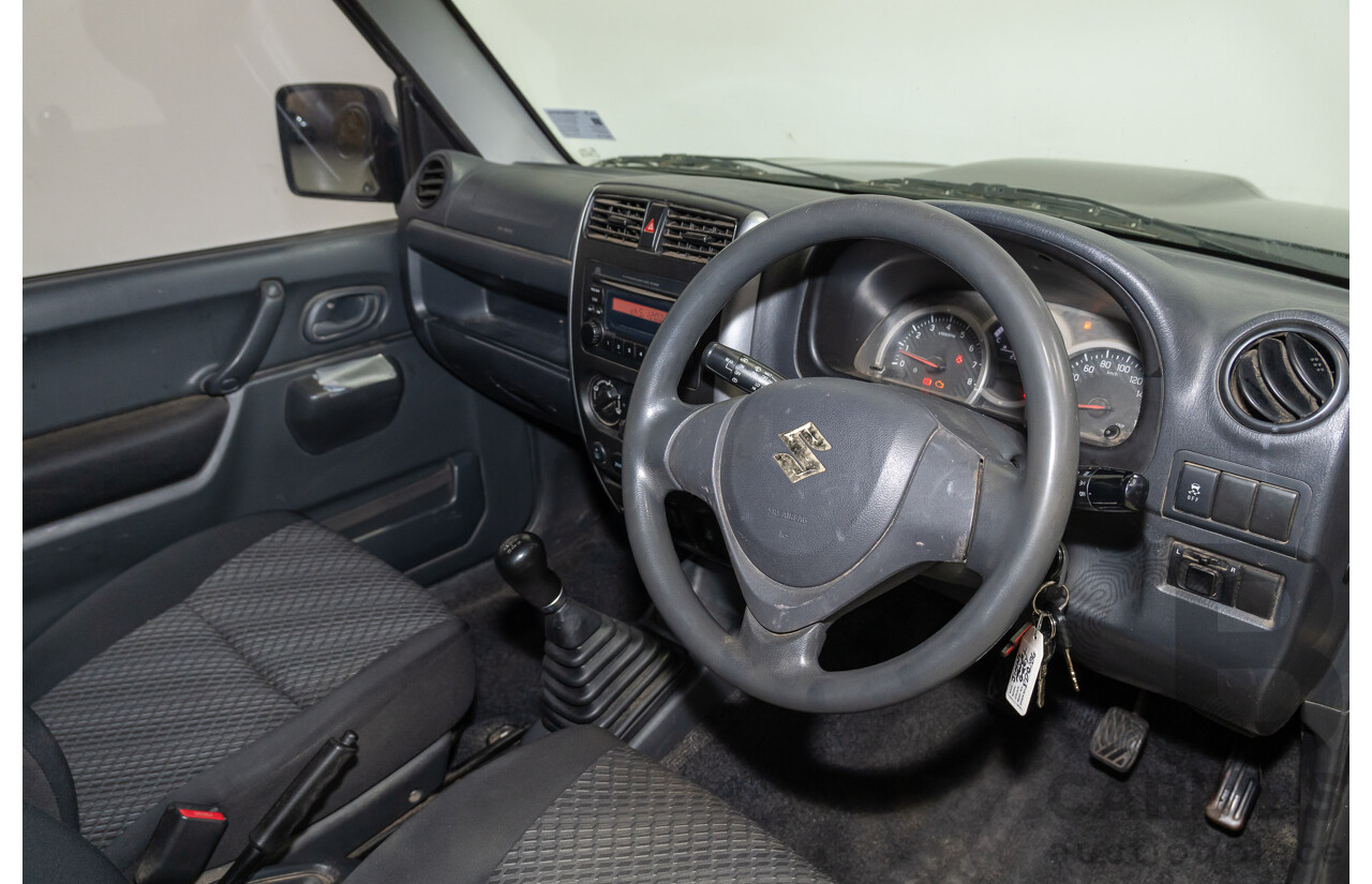 02/2016 Suzuki Jimny Sierra (4x4) SN413 T6 2d Wagon Quasar Grey 1.3L