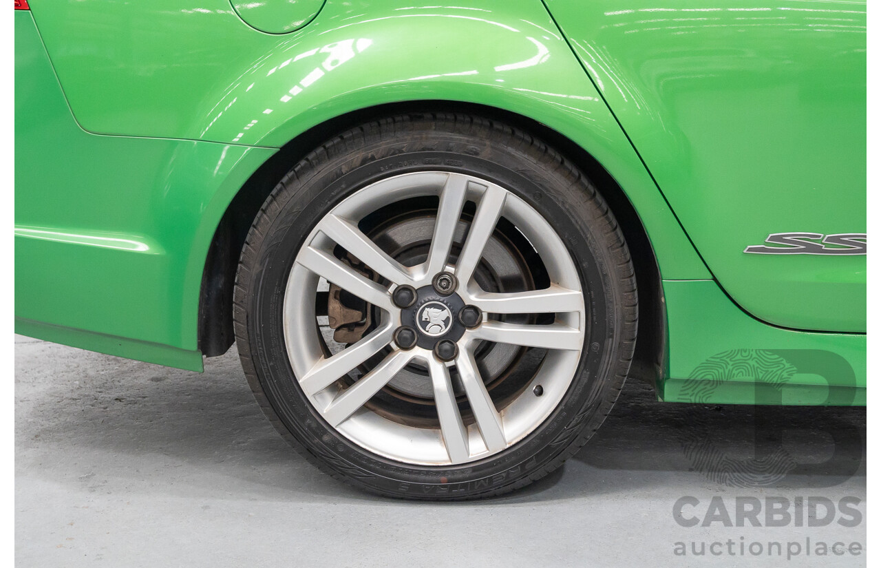 01/2008 Holden Commodore SS VE MY08 4d Sedan Atomic Green V8 6.0L
