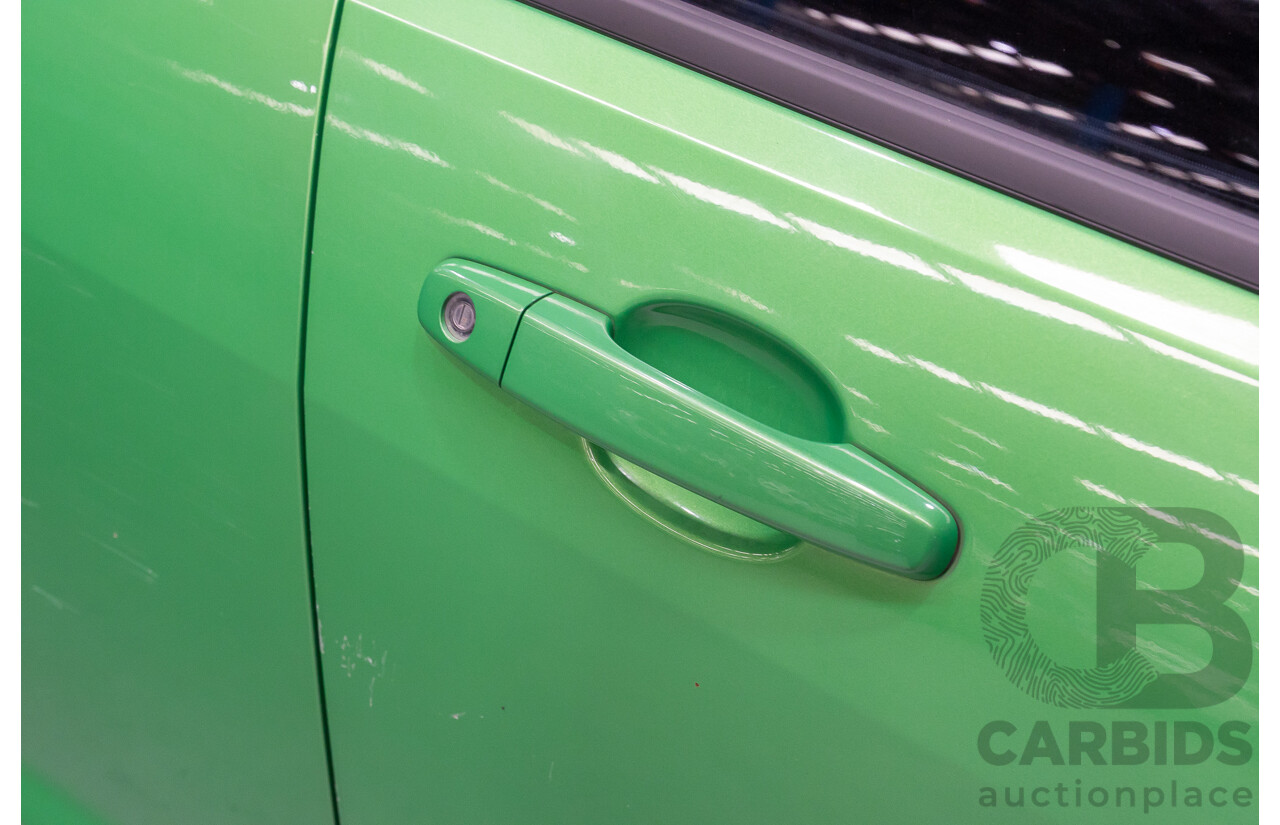 01/2008 Holden Commodore SS VE MY08 4d Sedan Atomic Green V8 6.0L