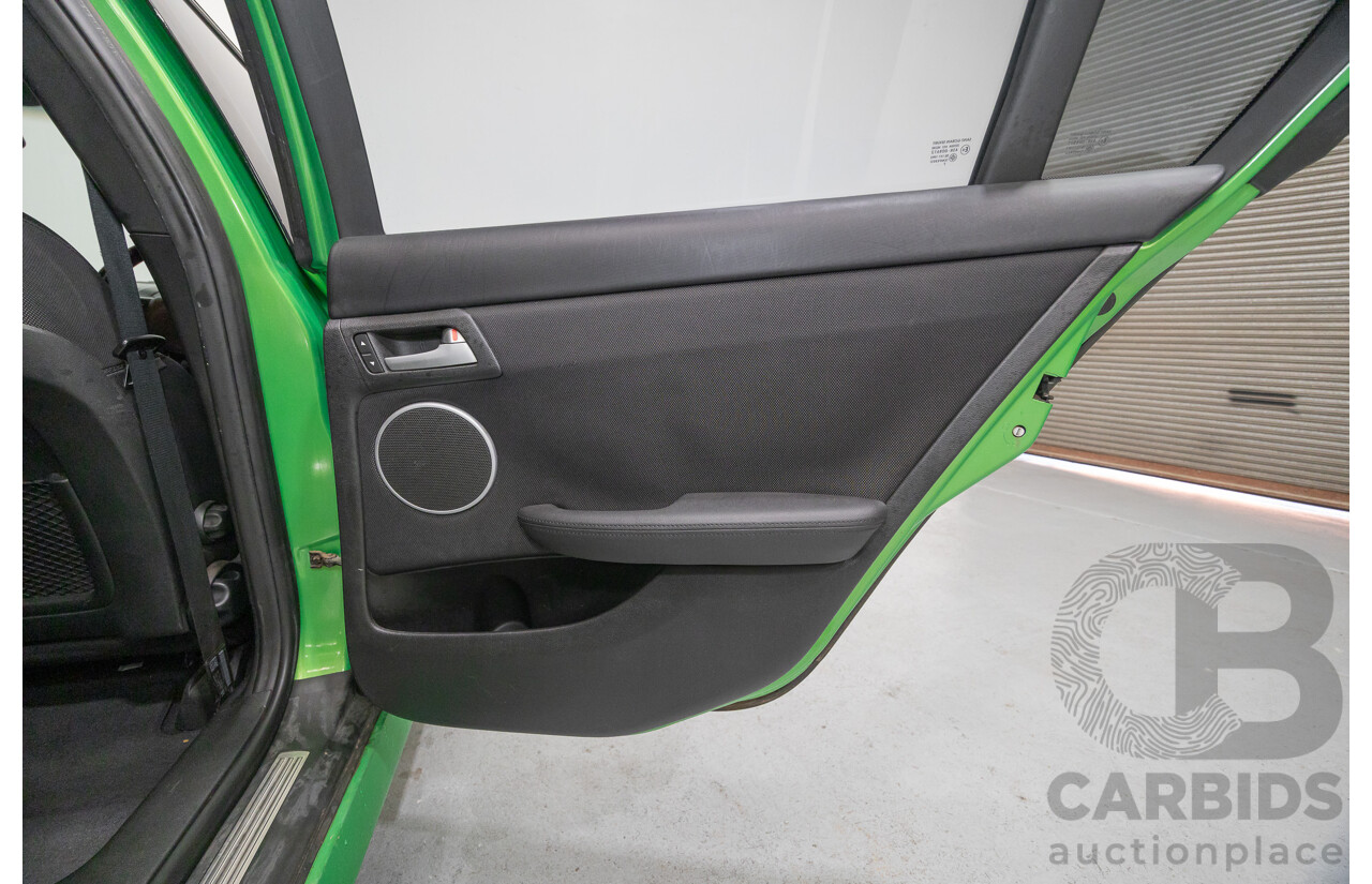01/2008 Holden Commodore SS VE MY08 4d Sedan Atomic Green V8 6.0L