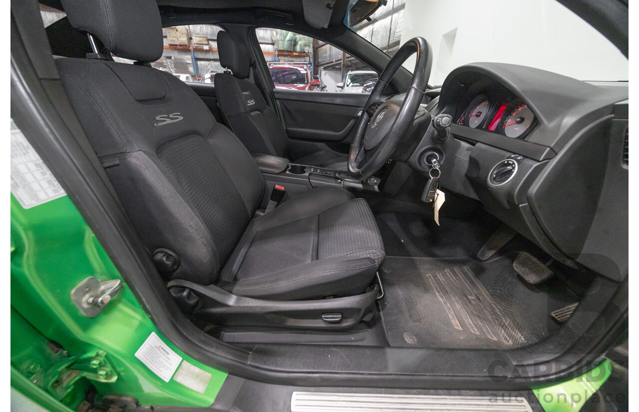 01/2008 Holden Commodore SS VE MY08 4d Sedan Atomic Green V8 6.0L
