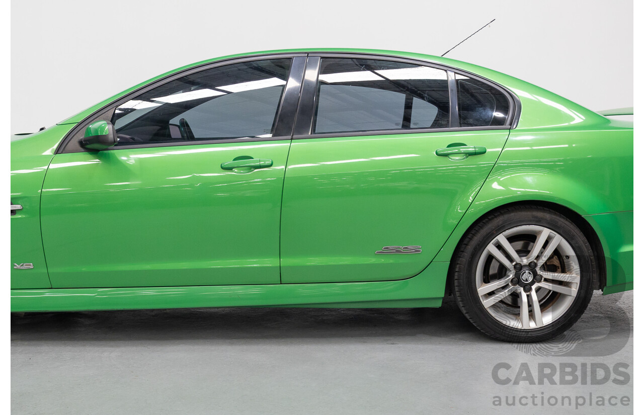 01/2008 Holden Commodore SS VE MY08 4d Sedan Atomic Green V8 6.0L