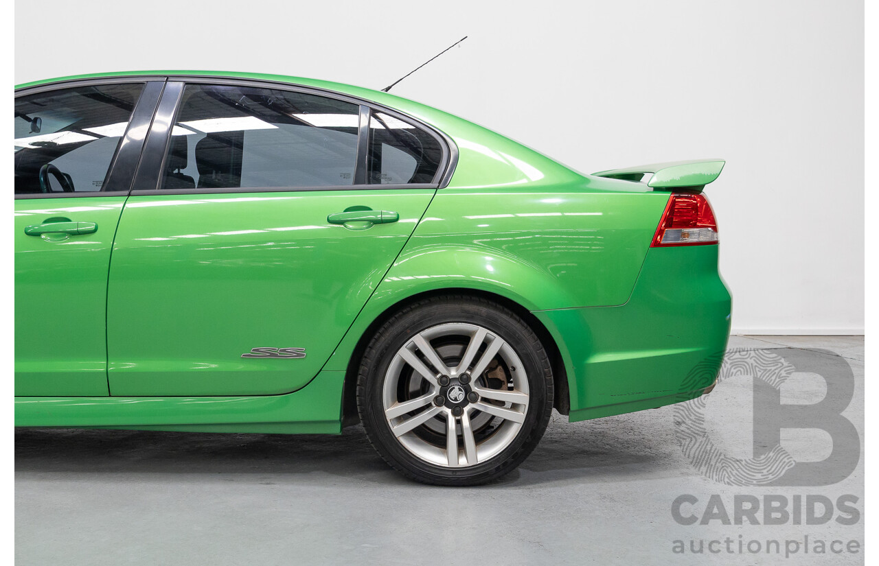 01/2008 Holden Commodore SS VE MY08 4d Sedan Atomic Green V8 6.0L