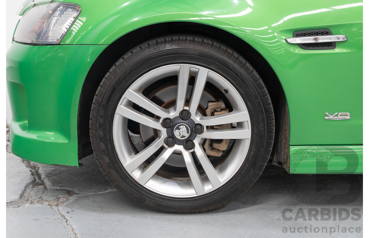 01/2008 Holden Commodore SS VE MY08 4d Sedan Atomic Green V8 6.0L