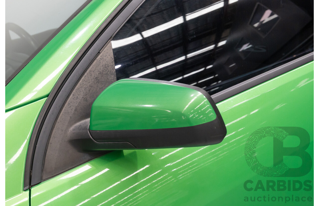 01/2008 Holden Commodore SS VE MY08 4d Sedan Atomic Green V8 6.0L