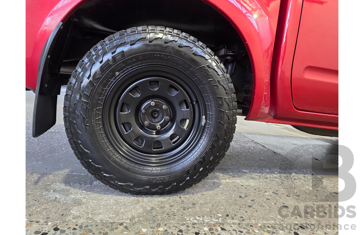 01/2013 Nissan Navara ST (4x4) D40 Dual Cab P/Up Red 2.5L