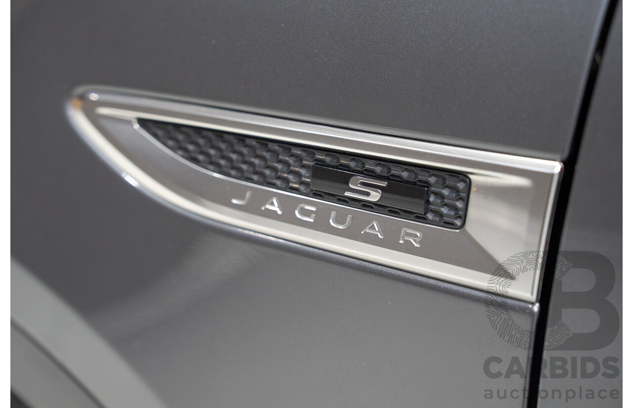 02/2019 Jaguar E-Pace P200 R-Dynamic S (AWD) X540 MY19 4d Wagon Grey 2.0L