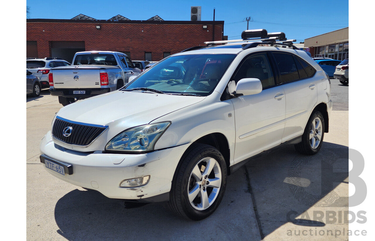 11/2004 Lexus Rx330 Sports MCU38R 4d Wagon White 3.3L