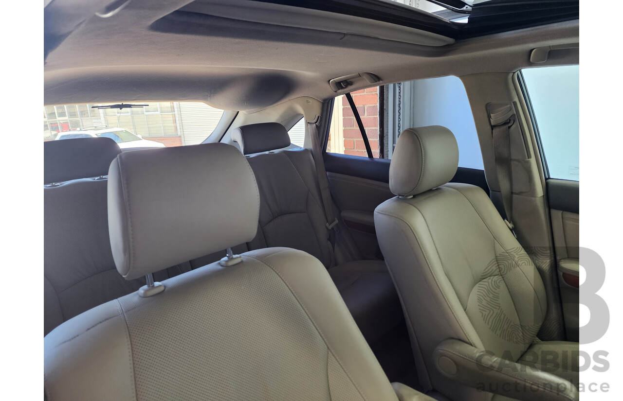 11/2004 Lexus Rx330 Sports MCU38R 4d Wagon White 3.3L