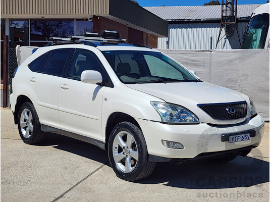 11/2004 Lexus Rx330 Sports MCU38R 4d Wagon White 3.3L