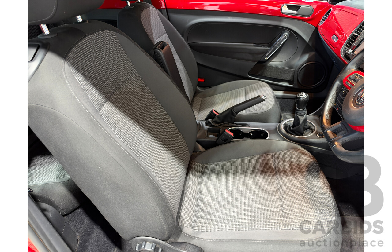 11/2013 Volkswagen Beetle 1L 3D Hatchback Red 1.4L