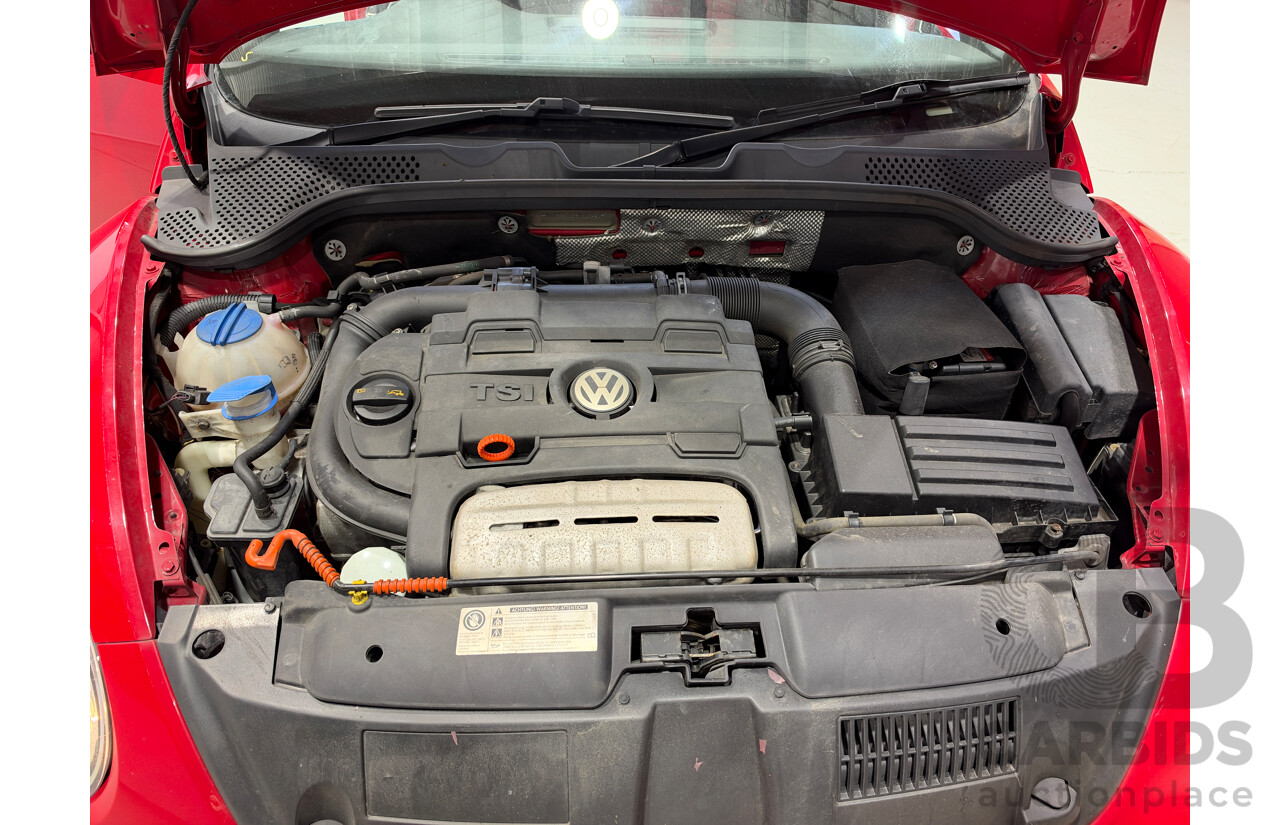11/2013 Volkswagen Beetle 1L 3D Hatchback Red 1.4L