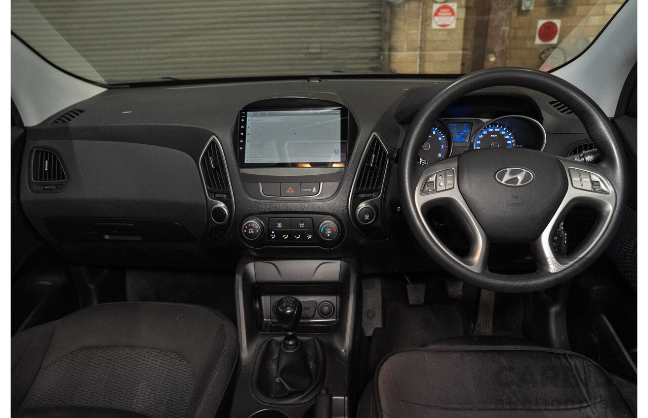 3/2015 Hyundai Ix35 Active LM Series II 4d Wagon Pure White 2.0L
