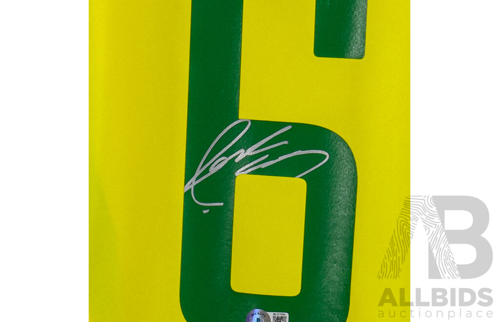 2002 Fifa World Cup Champion & Brazilian Football Legend Roberto Carlos Signed Nike Jersey - With Beckett Authentication