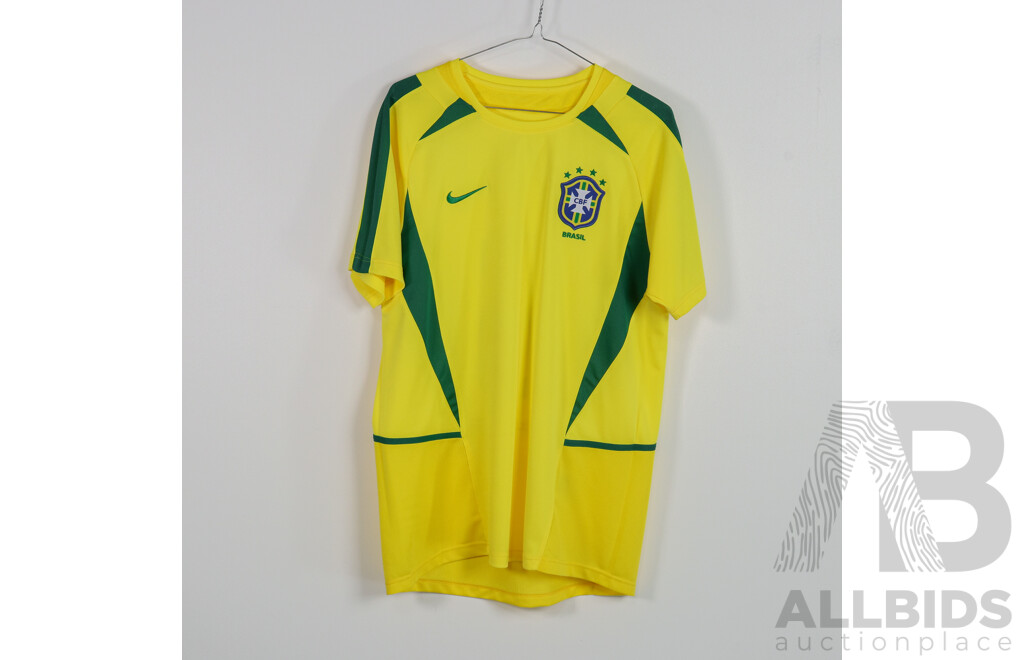 2002 Fifa World Cup Champion & Brazilian Football Legend Roberto Carlos Signed Nike Jersey - With Beckett Authentication